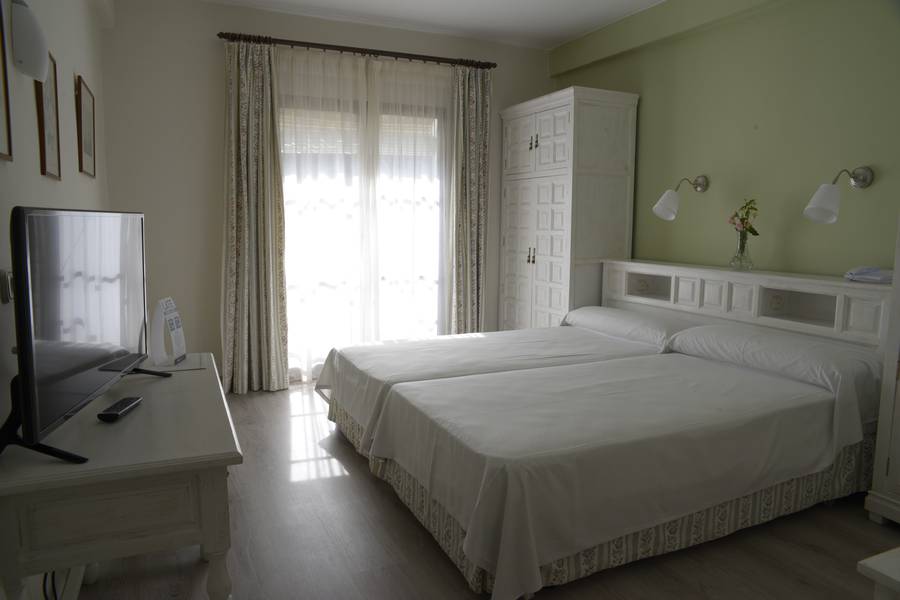 Economy double rooms TRH Mijas Hotel 